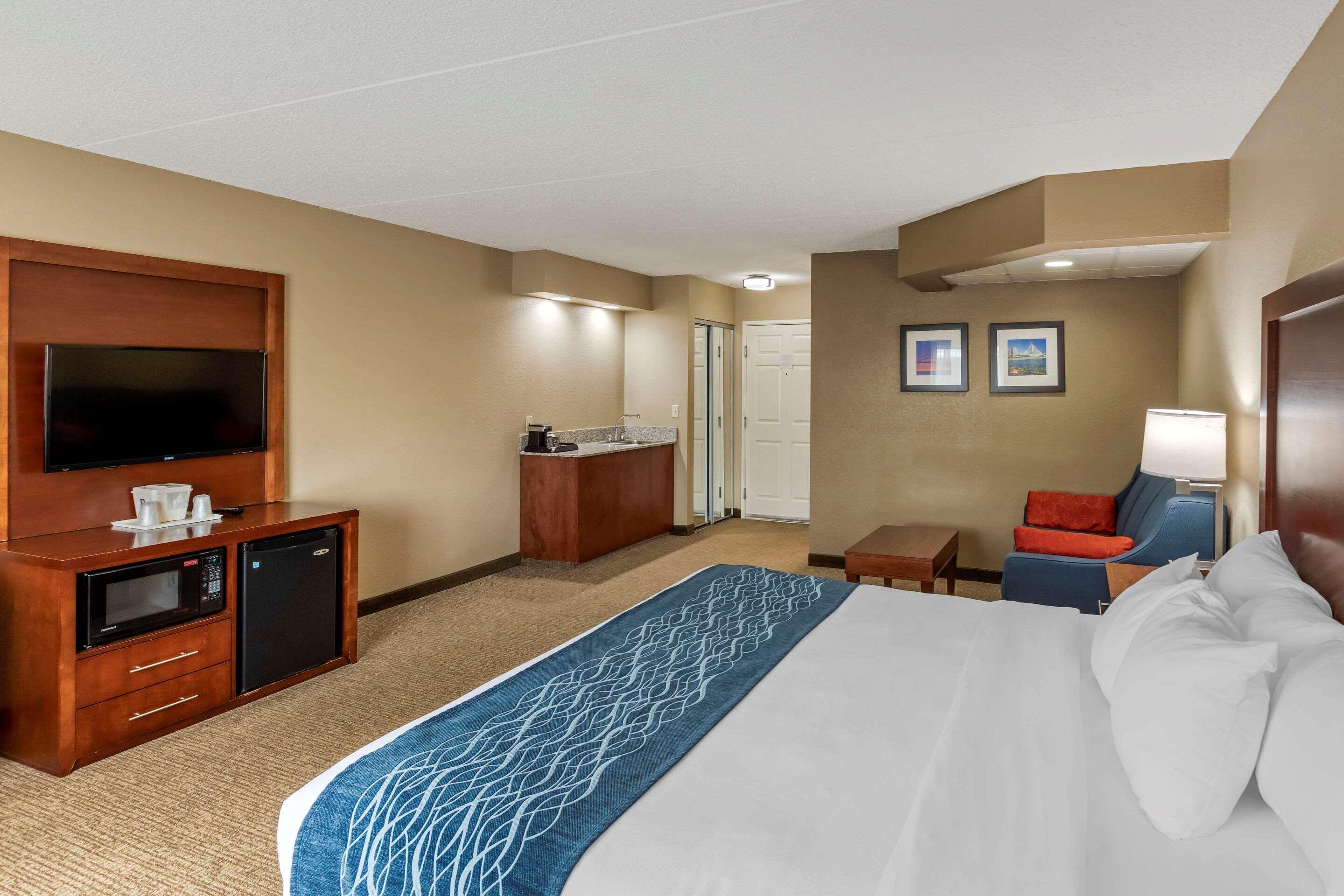 Comfort Inn & Suites Jackson - West Bend מראה חיצוני תמונה