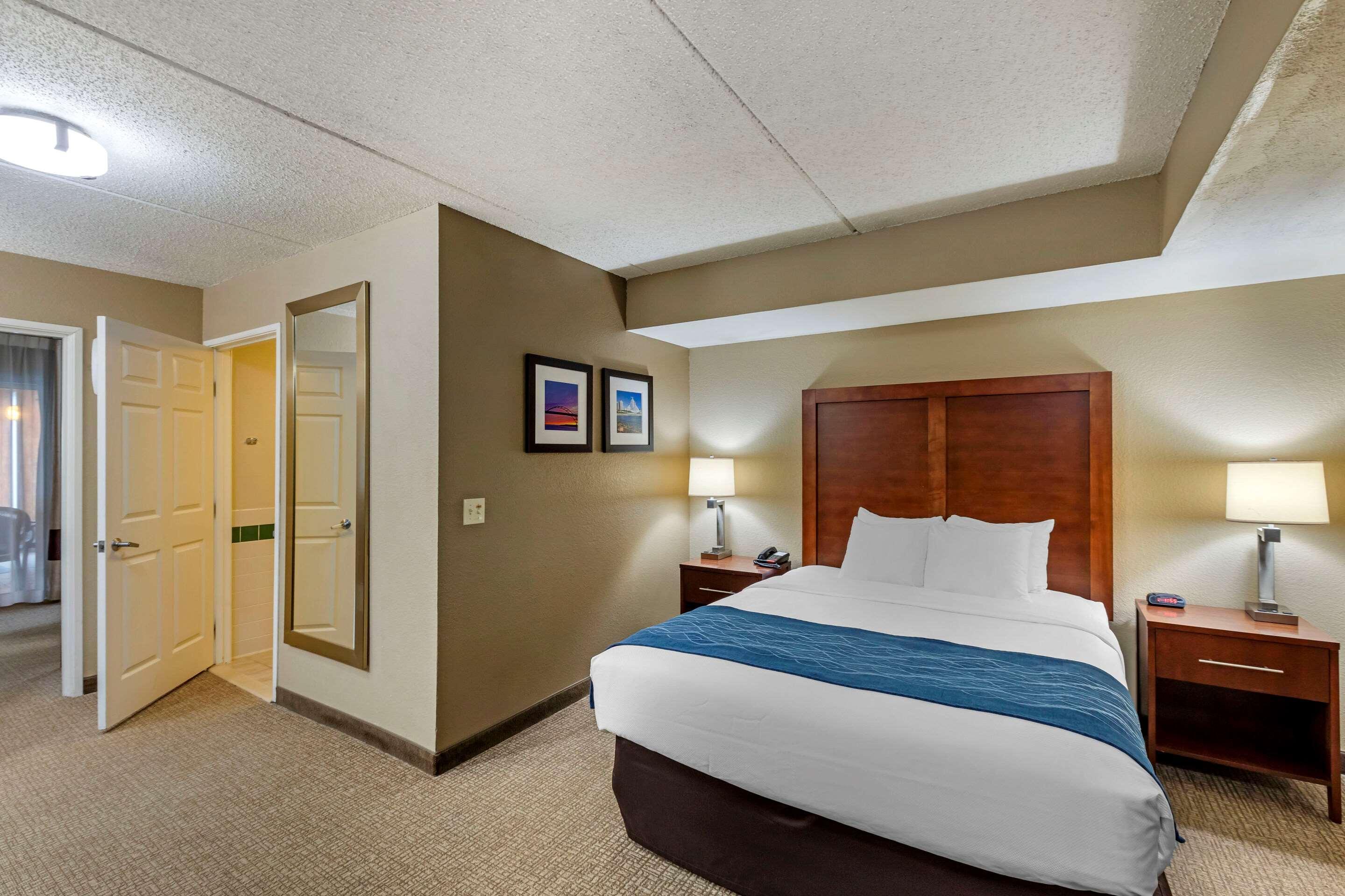 Comfort Inn & Suites Jackson - West Bend מראה חיצוני תמונה
