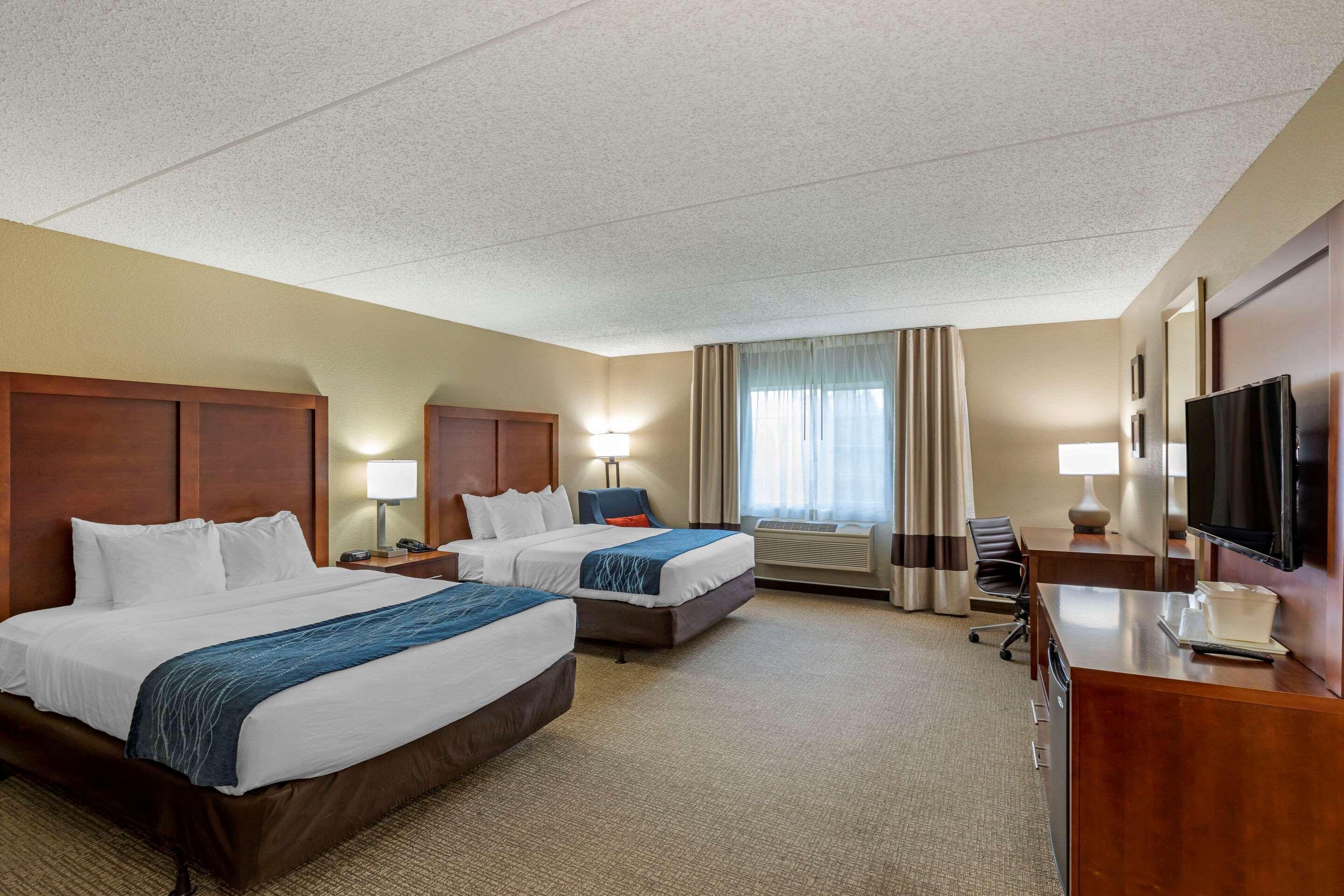 Comfort Inn & Suites Jackson - West Bend מראה חיצוני תמונה