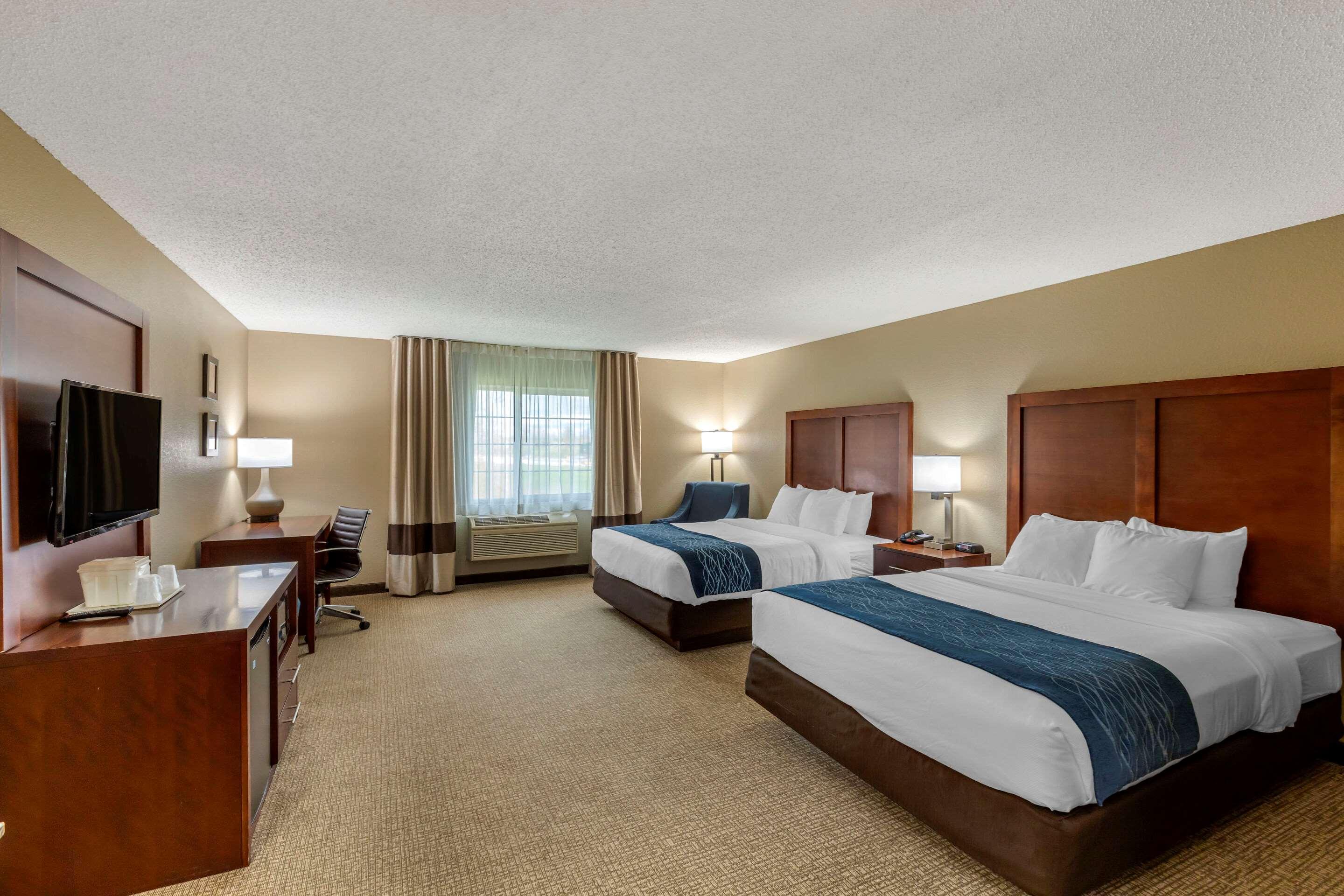 Comfort Inn & Suites Jackson - West Bend מראה חיצוני תמונה