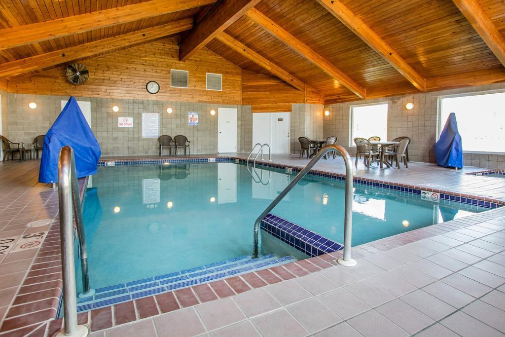 Comfort Inn & Suites Jackson - West Bend מראה חיצוני תמונה