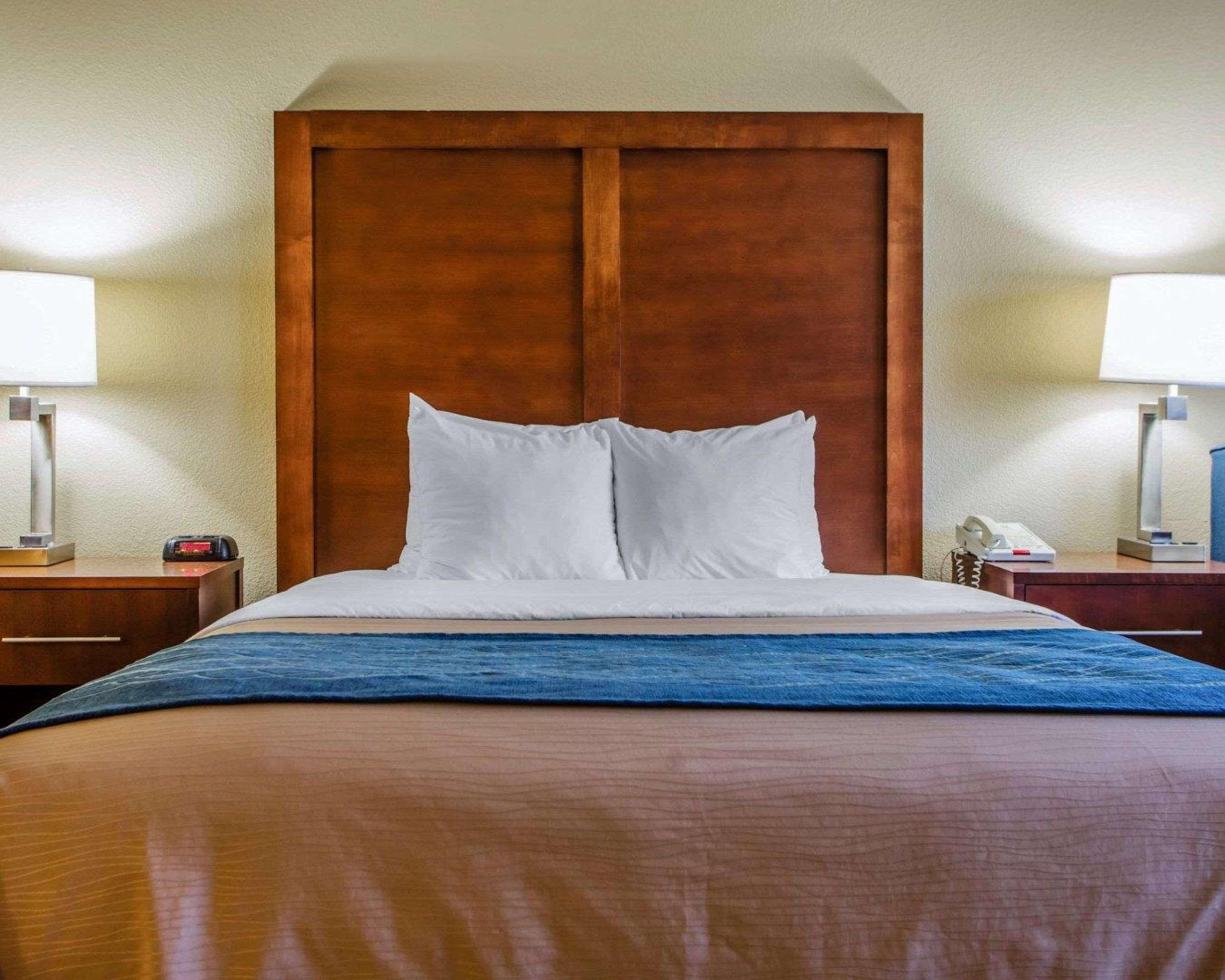 Comfort Inn & Suites Jackson - West Bend מראה חיצוני תמונה