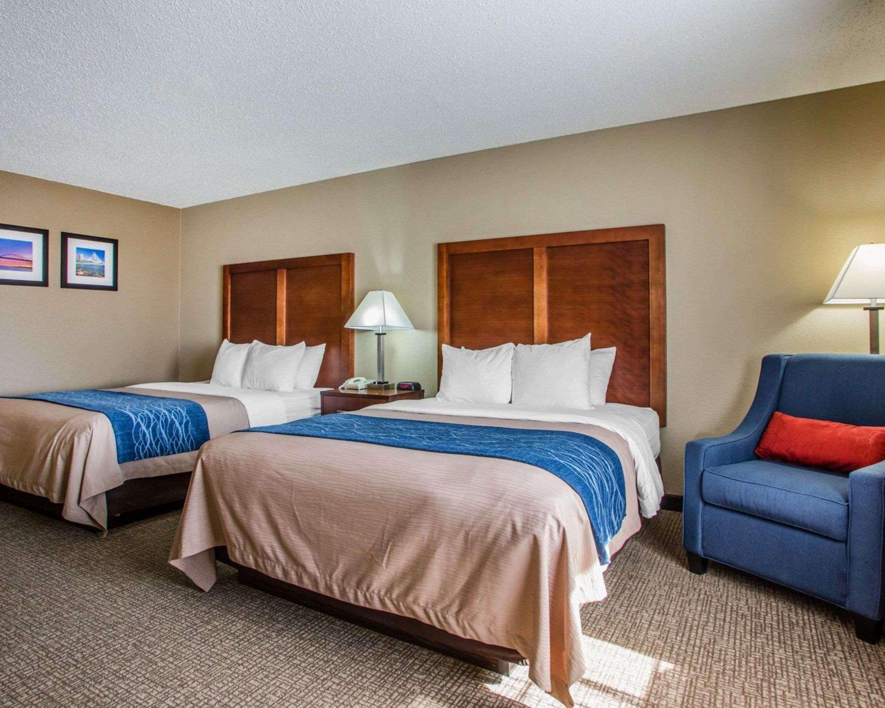 Comfort Inn & Suites Jackson - West Bend מראה חיצוני תמונה