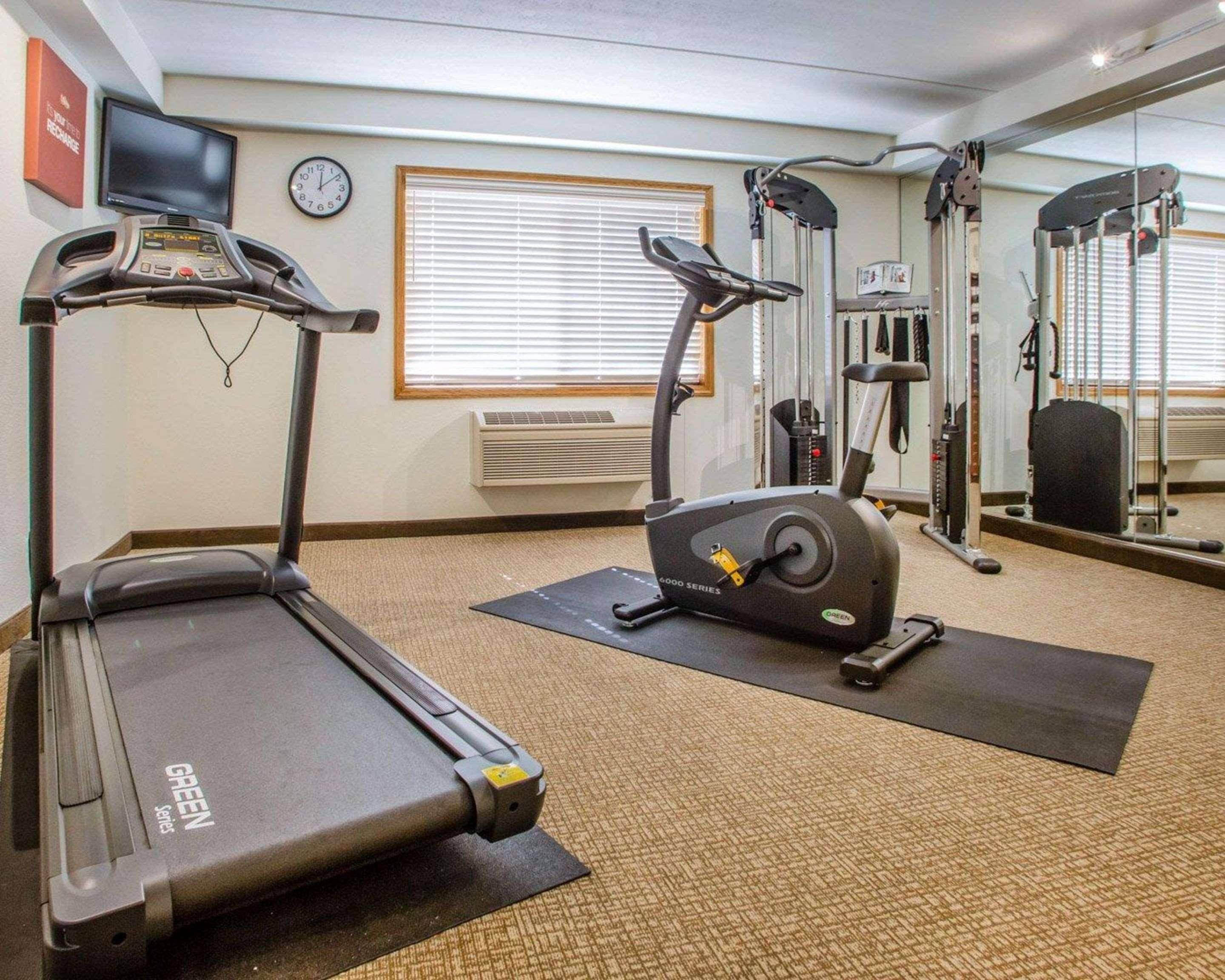 Comfort Inn & Suites Jackson - West Bend מראה חיצוני תמונה
