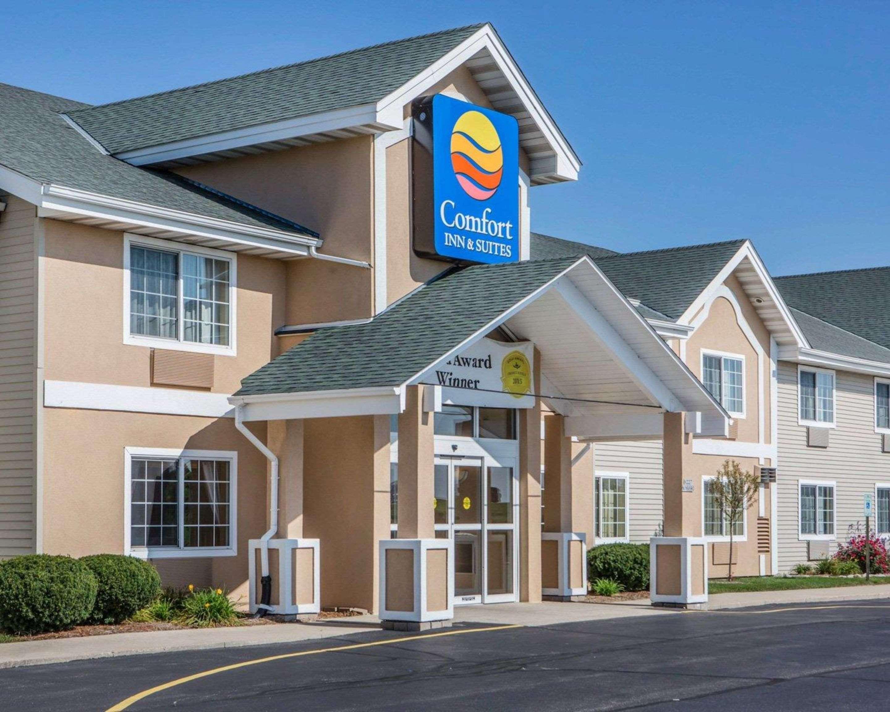 Comfort Inn & Suites Jackson - West Bend מראה חיצוני תמונה