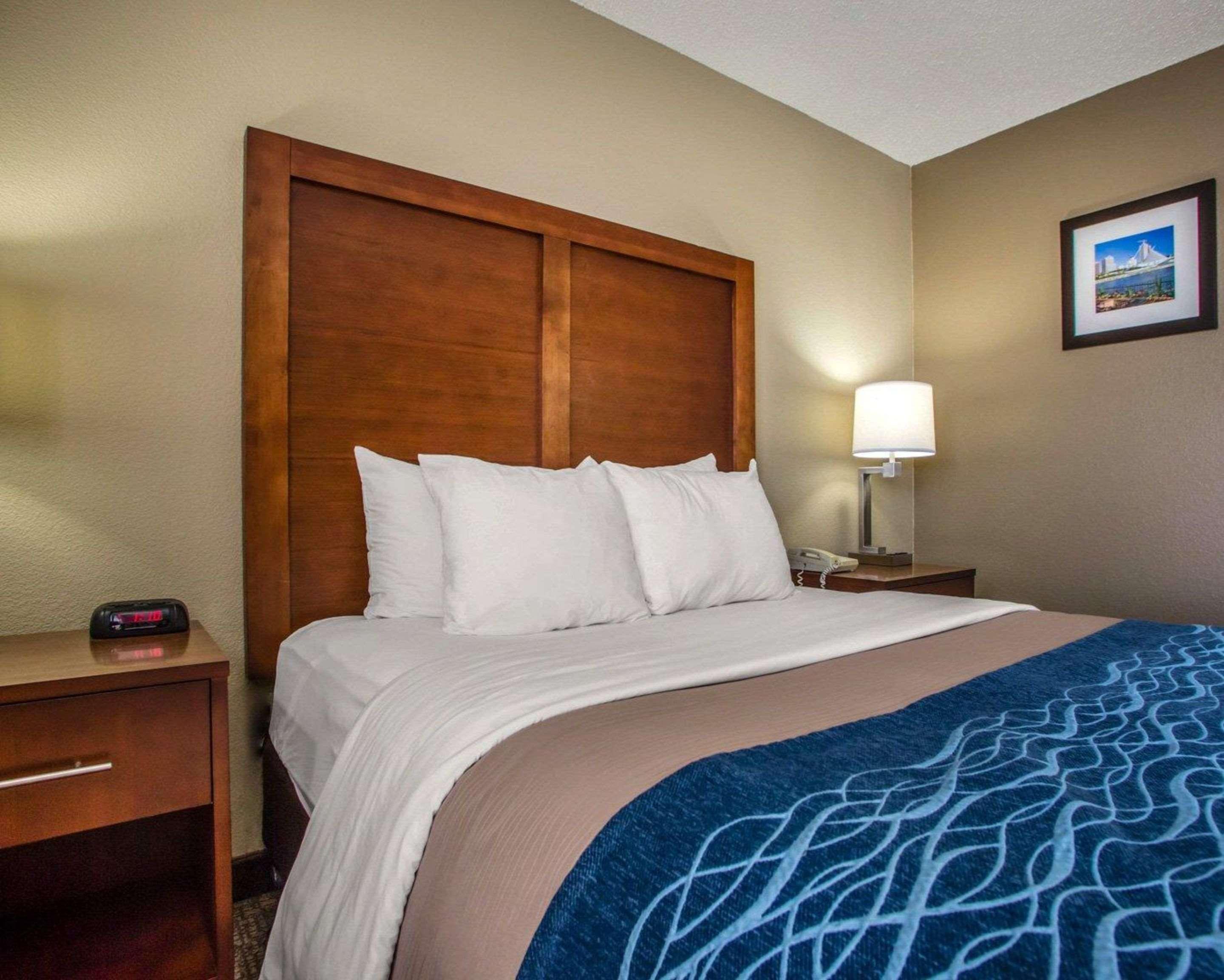 Comfort Inn & Suites Jackson - West Bend מראה חיצוני תמונה
