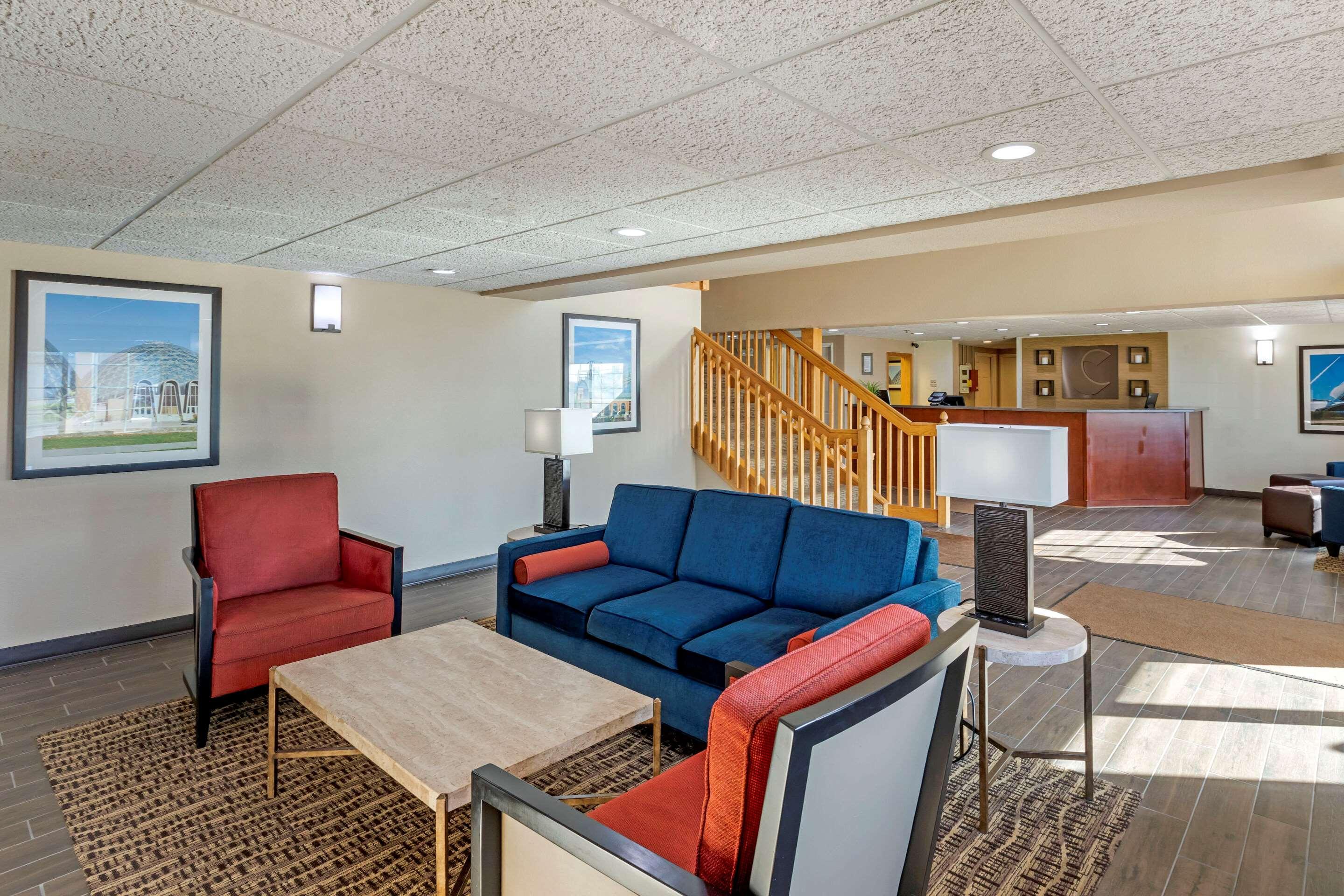 Comfort Inn & Suites Jackson - West Bend מראה חיצוני תמונה